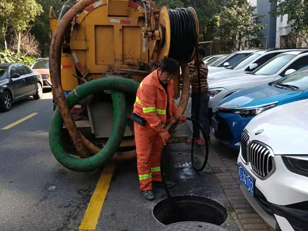 弋江排污管道清淤